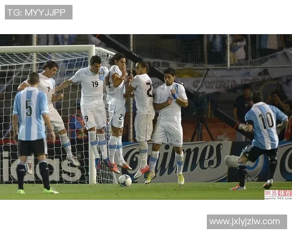 乌拉圭足球队的辉煌历史与未来展望：从马拉卡纳到国际赛场的传奇之路