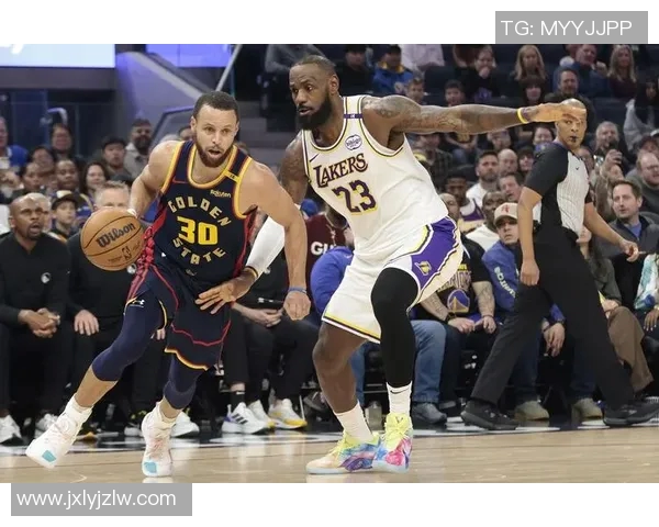 勇士与湖人精彩对决视频直播全程回顾与分析 勇士与湖人精彩对决视频直播全程回顾与分析